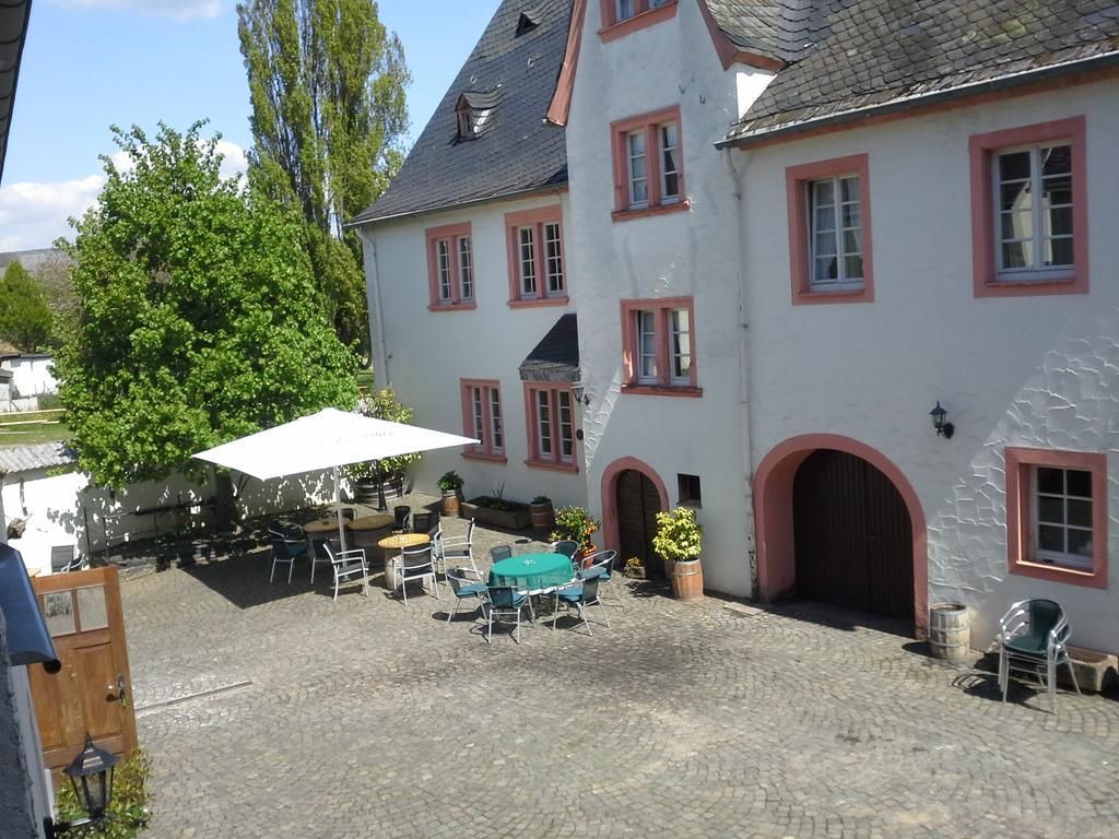 Weinhaus Kurtrierer Hof Hotel Leiwen Buitenkant foto